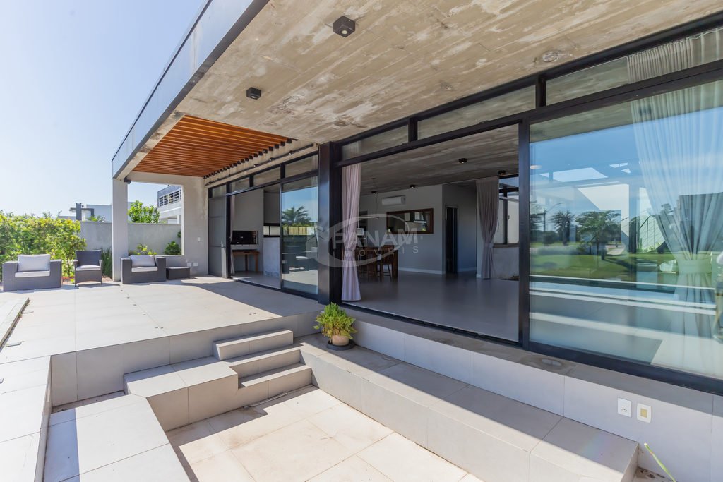 10_conversation_pit_1.jpg